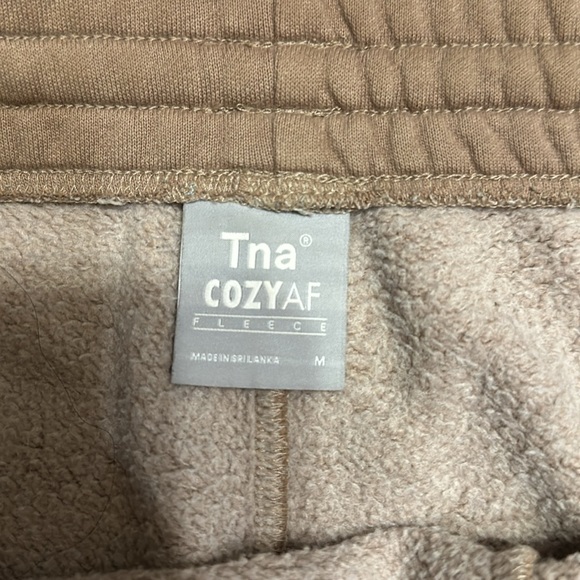 TNA cozy sweatpants - Picture 4 of 5